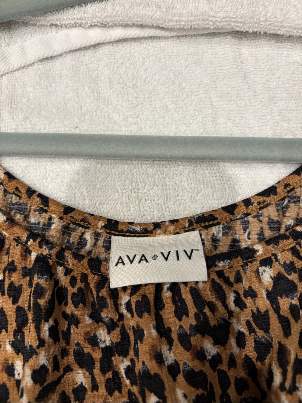 Ava & Viv Leopard Print Balloon Sleeve Blouse - Brown & Black - Picture 2 of 3